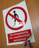 No Trespassing for Unauthorised Personnel (P040_VNL)